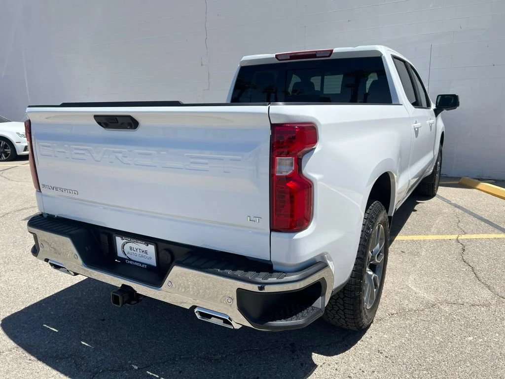 New 2026 Summit White Chevrolet LT image 6