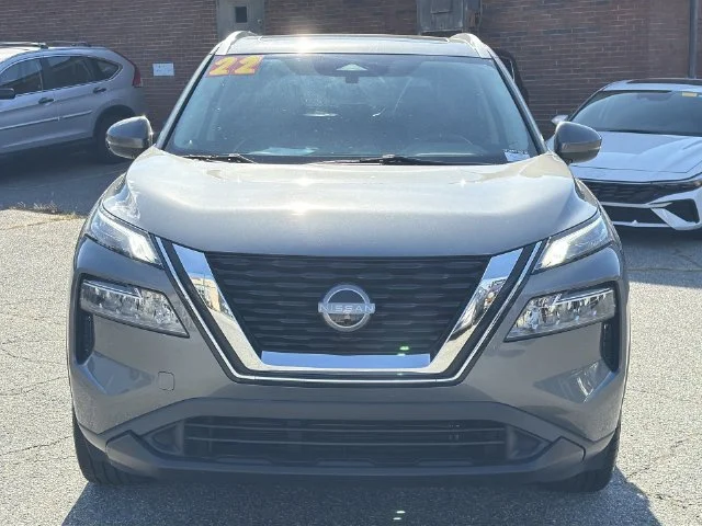 Used 2022 Gray Nissan SV image 16