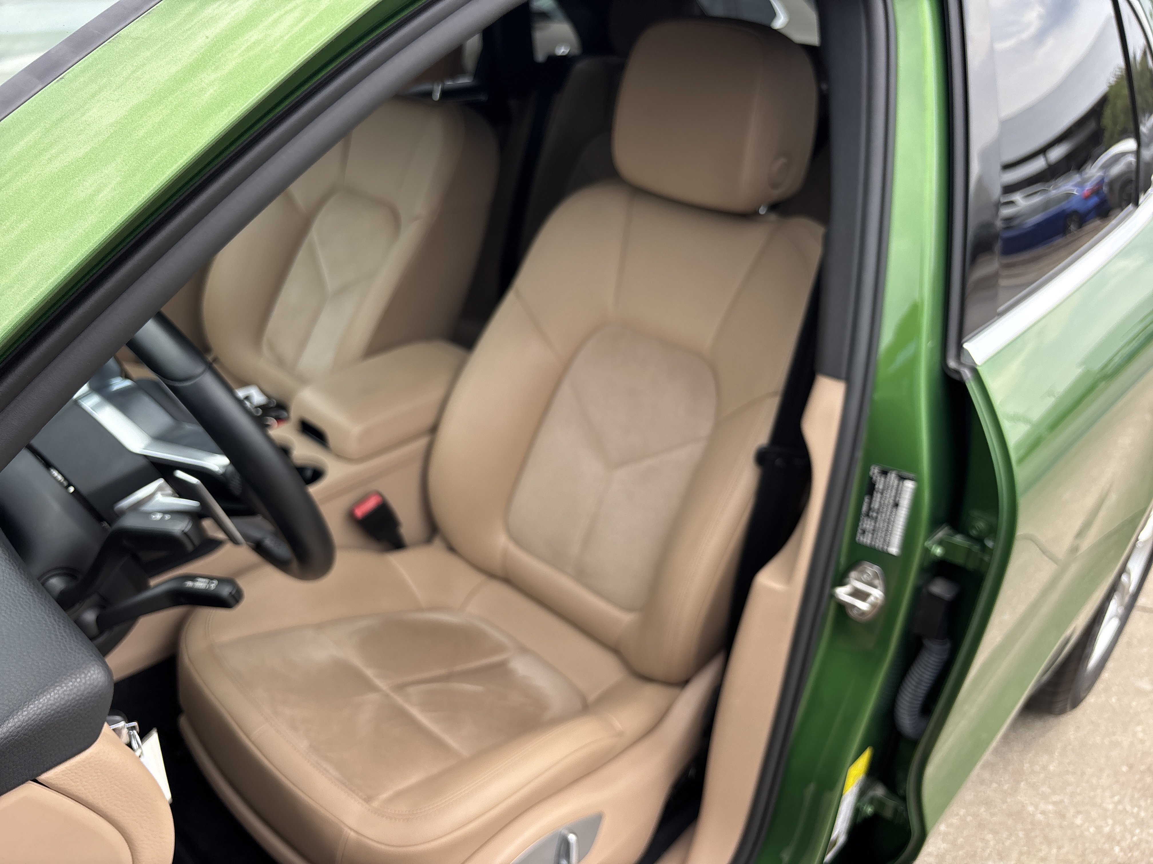 Used 2021 Mamba Green Metallic Porsche S AWD image 18