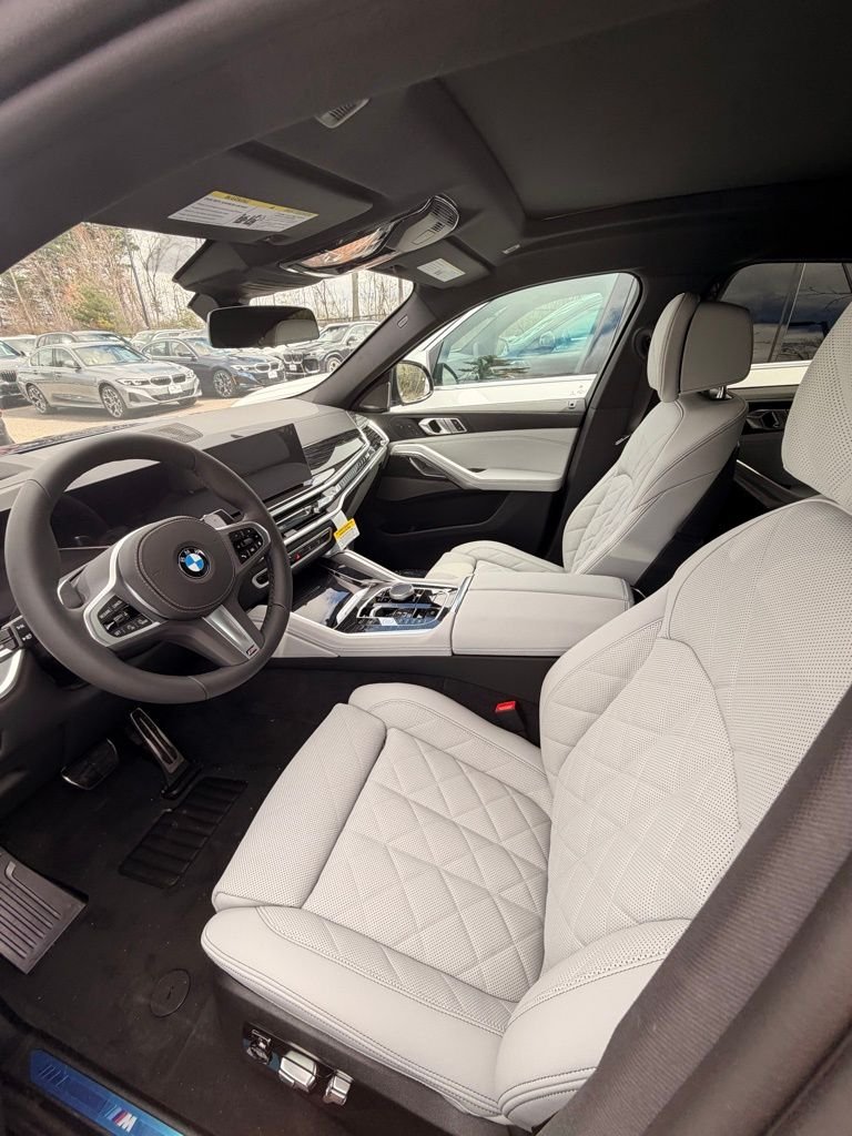 New 2027 Tanzanite Blue II Metallic BMW xDrive40i image 5