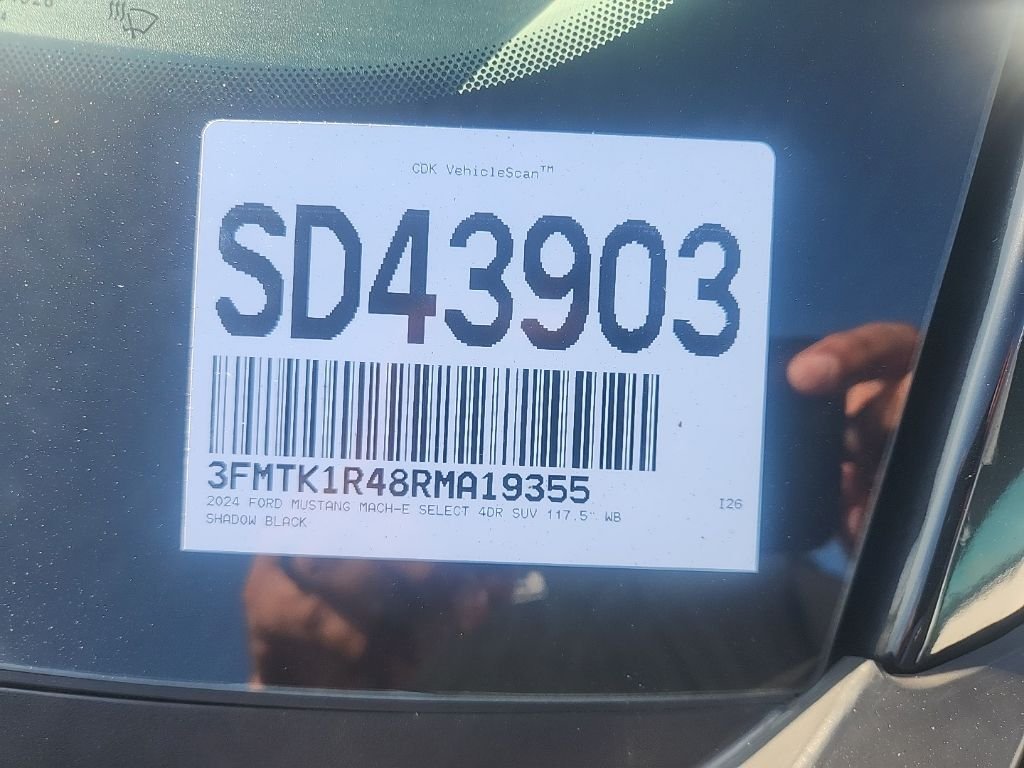 Used 2024 Black Ford Select image 4