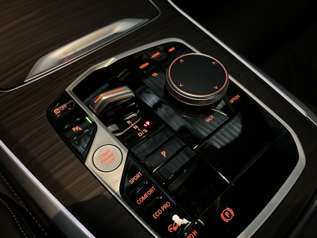 New 2026 Black Sapphire Metallic BMW xDrive40i image 20