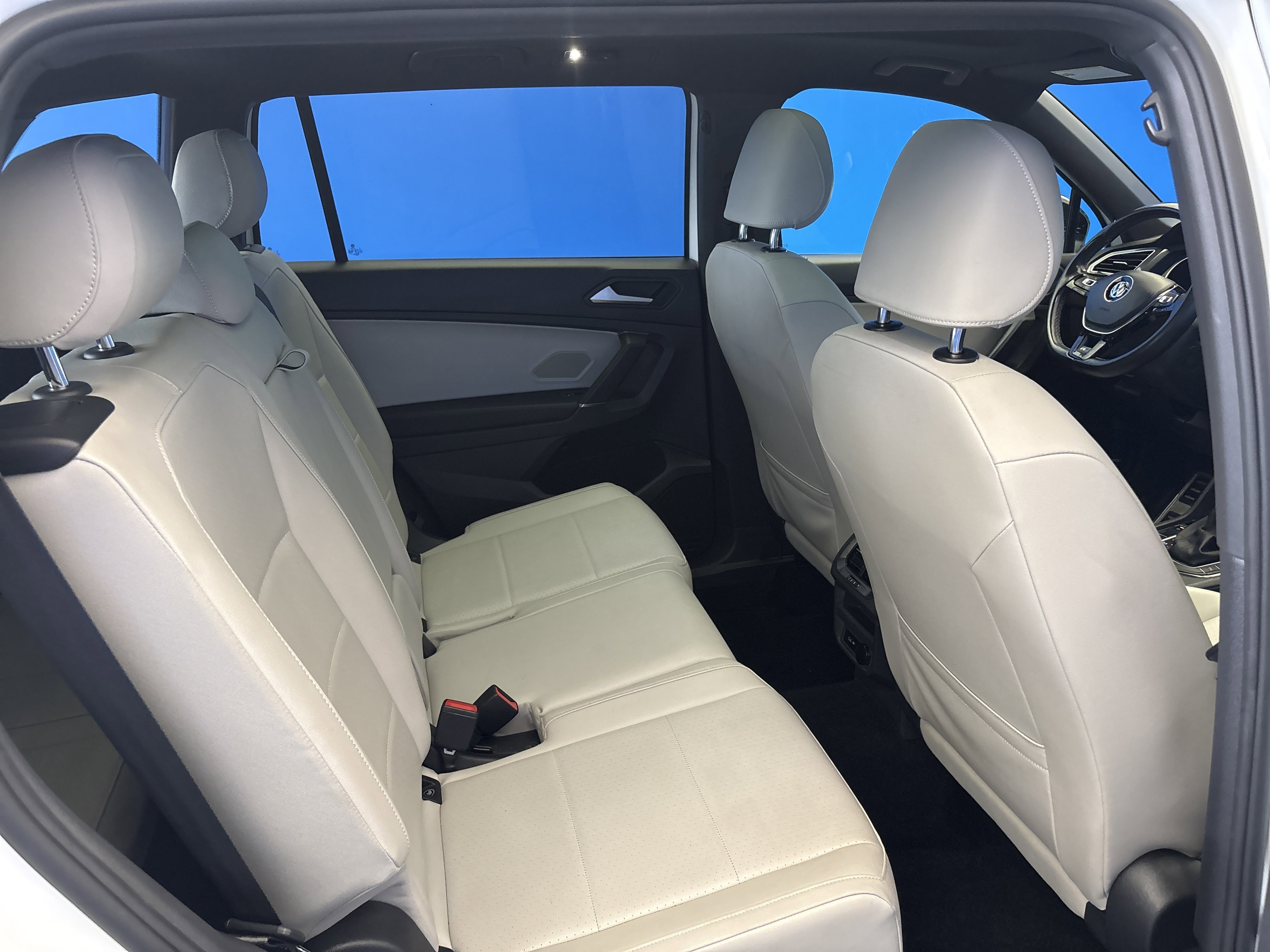 Used 2020 Pure White Volkswagen SE R-Line Black image 26