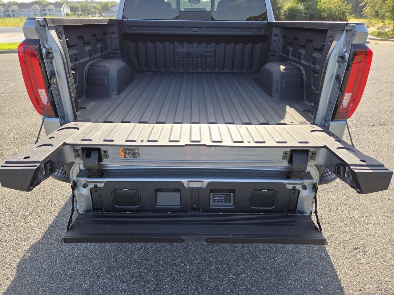 New 2026 Sterling Metallic GMC AT4X image 25