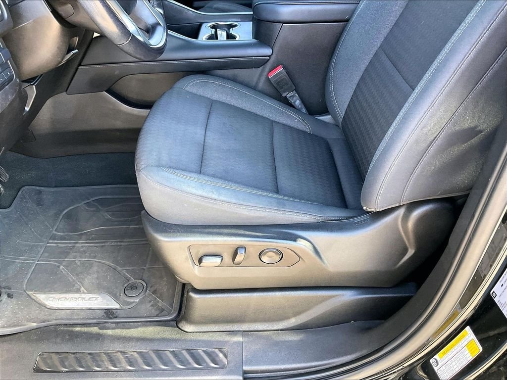 Used 2021 Black Chevrolet LS image 34