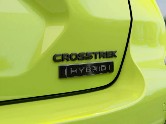 New 2027 CITRON YELLOW PEARL Subaru Limited Hybrid image 11