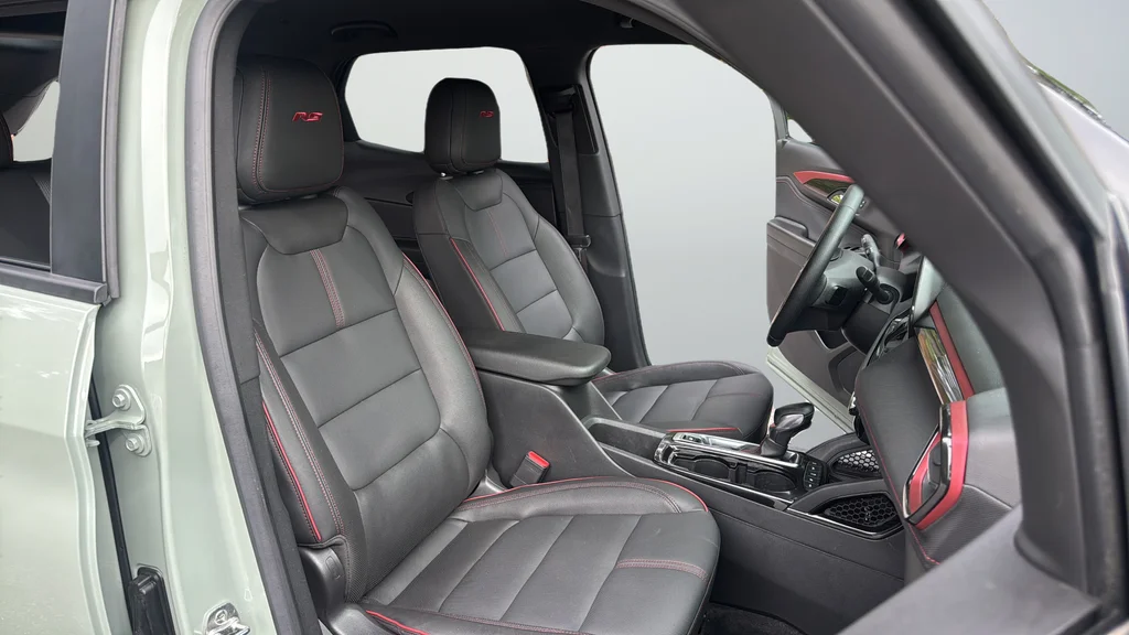 Used 2024 Green Chevrolet RS image 20