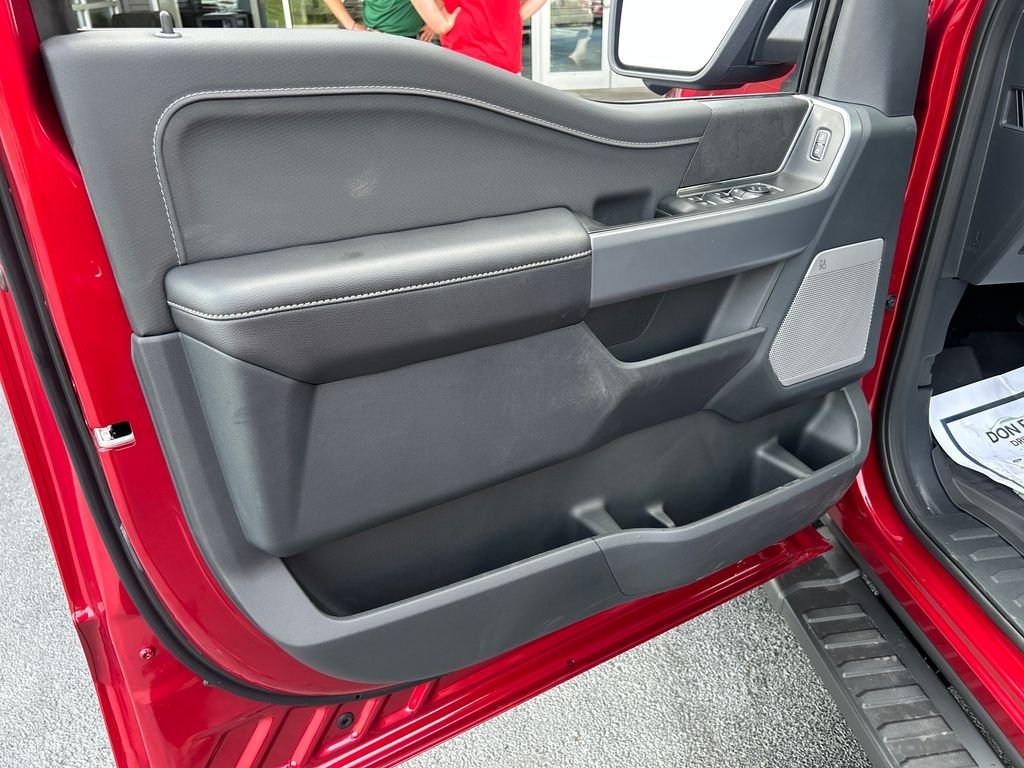 New 2026 Ruby Red Metallic Tinted Clearcoat Ford XLT image 12