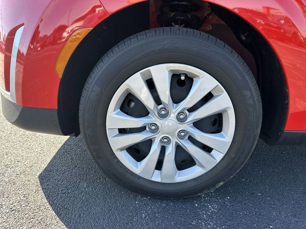 Used 2025 Red Kia LX image 16
