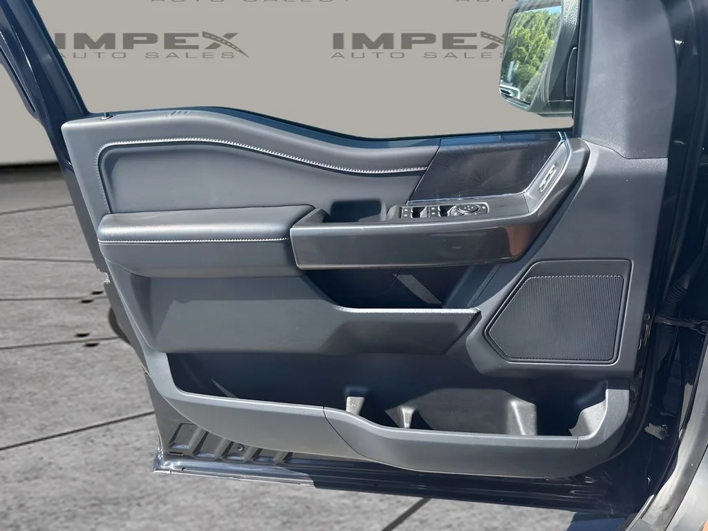 Used 2023 Black Ford XLT image 13