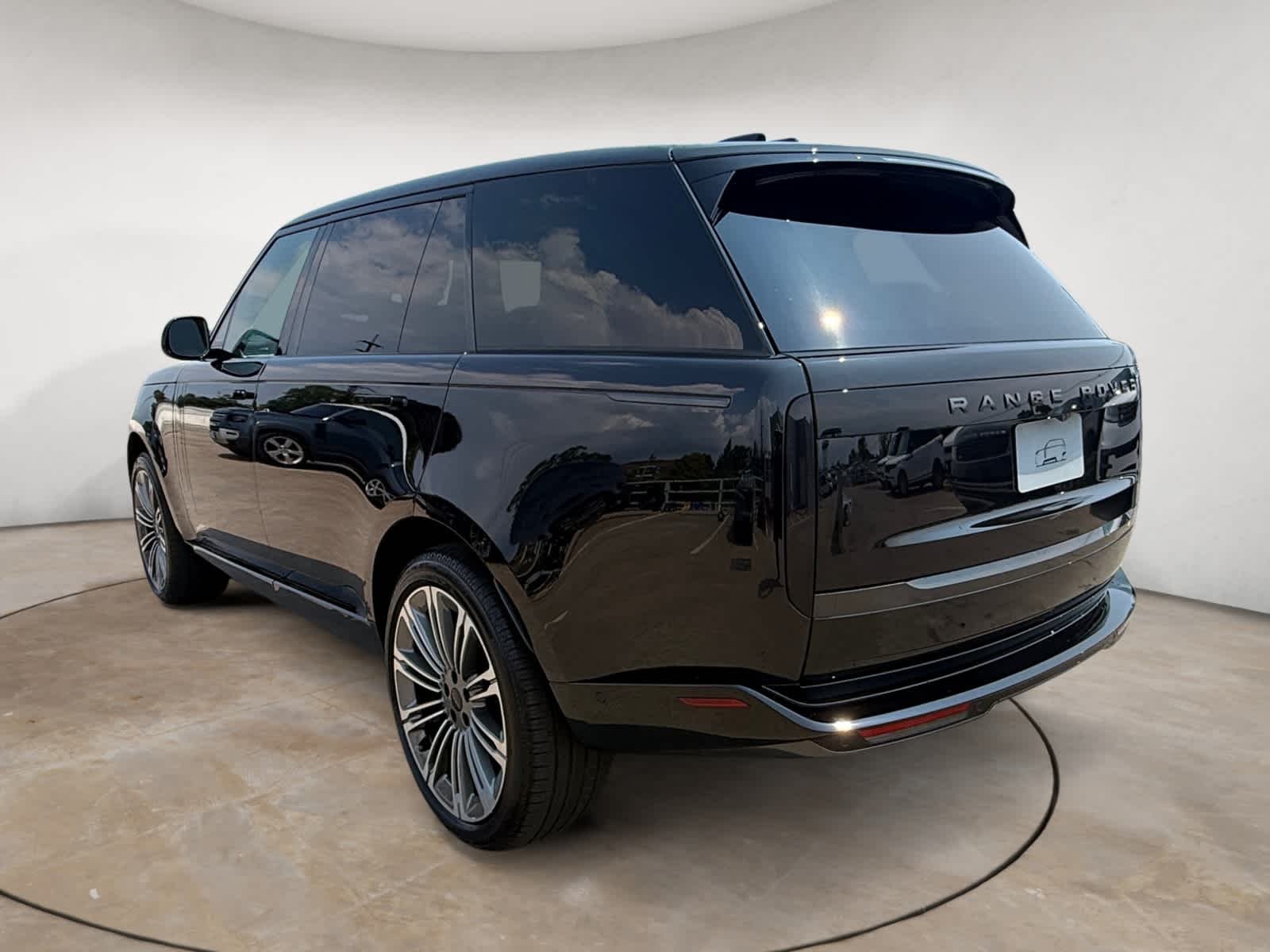 New 2026 Santorini Black Land Rover P530 LWB 7 Seat image 3