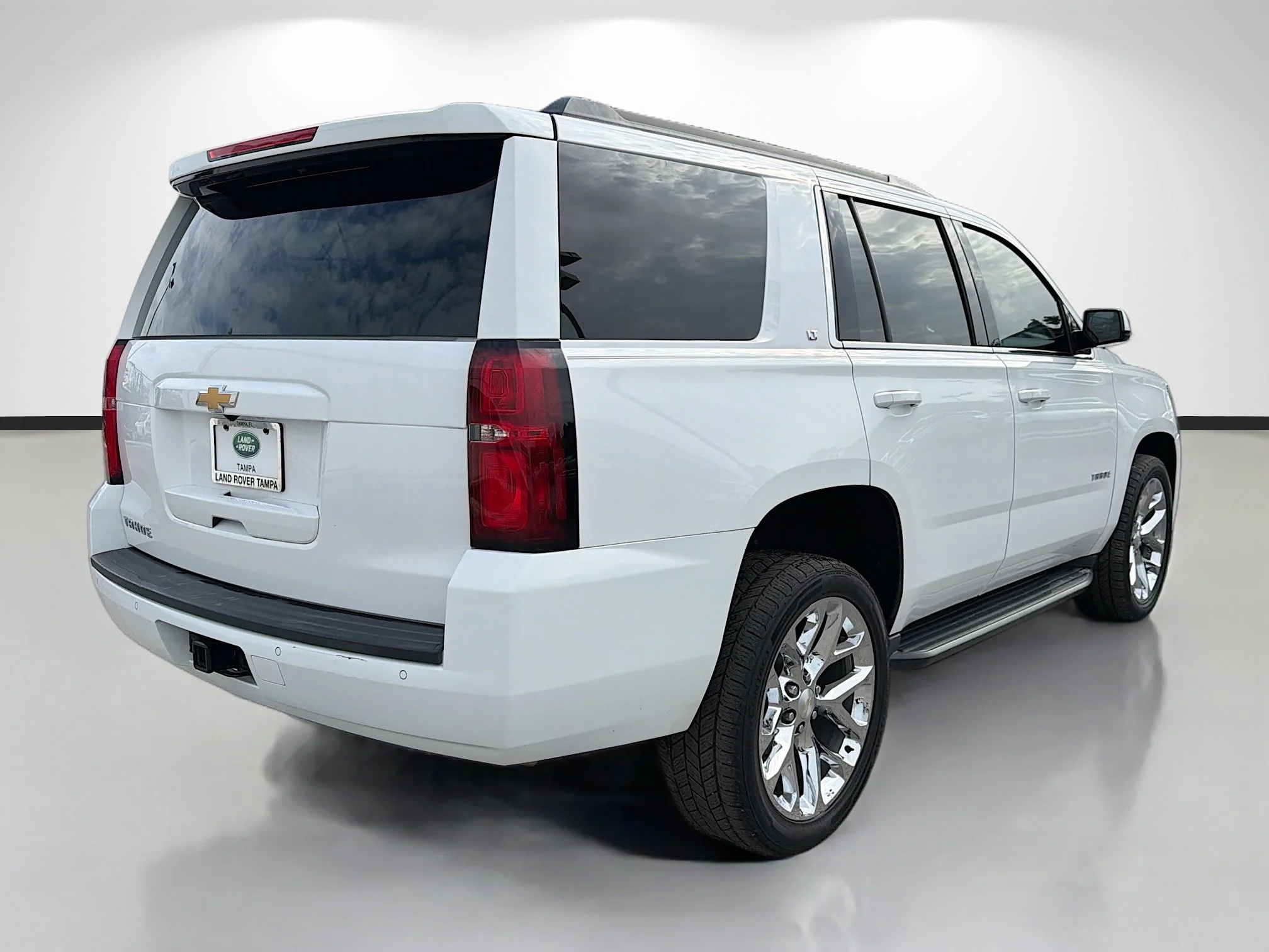Used 2020 Summit White Chevrolet LT image 5