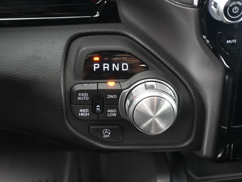 New 2026 Hydro Blue Pearl-Coat Exterior Paint RAM Laramie image 28