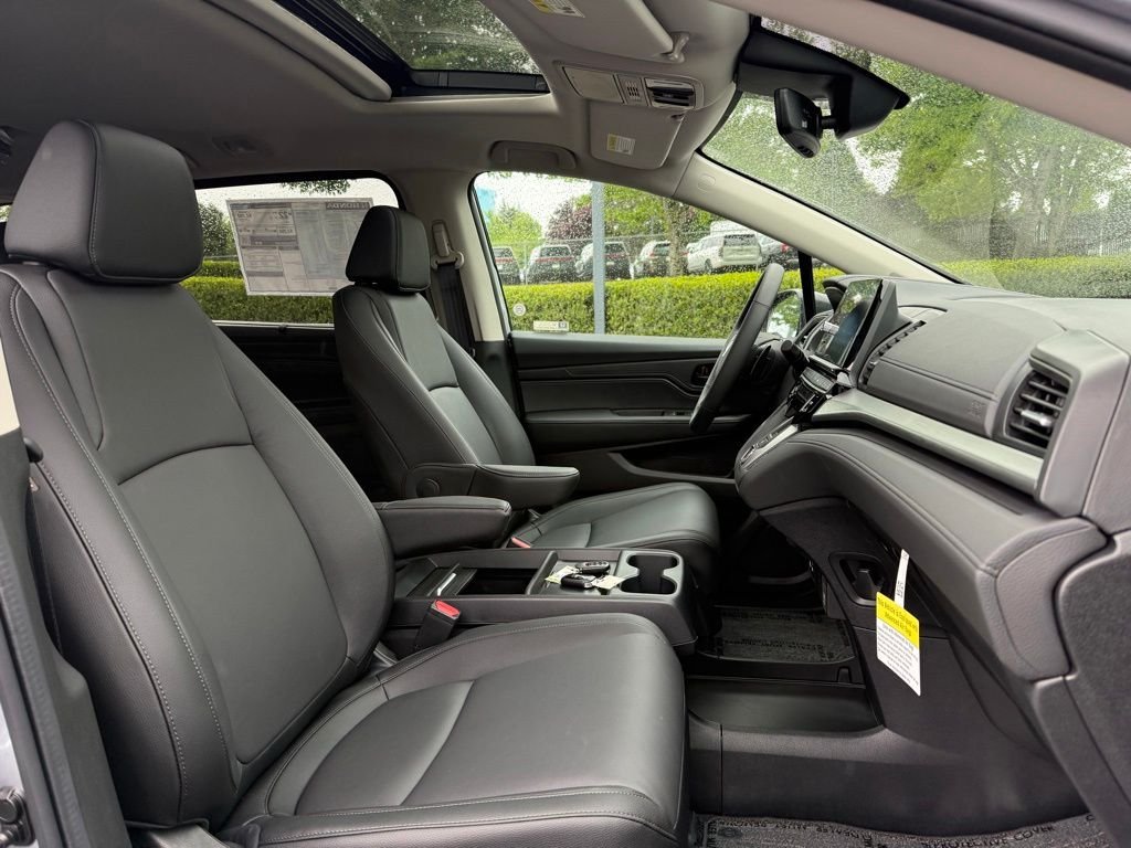 Used 2026 Silver Metallic Honda EX-L image 20