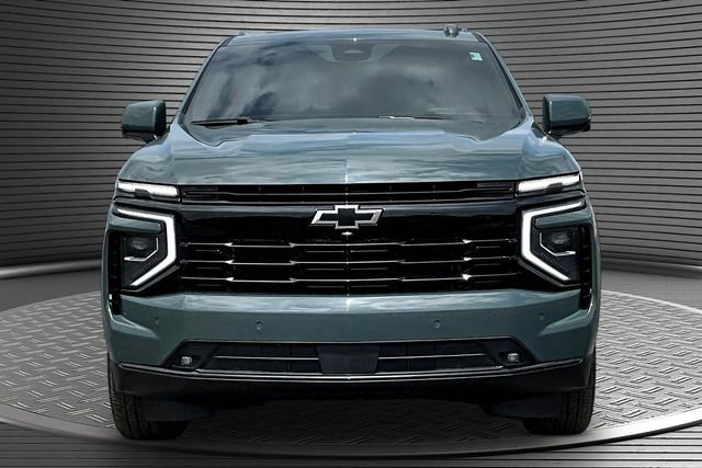Used 2025 Gray Chevrolet RST image 2