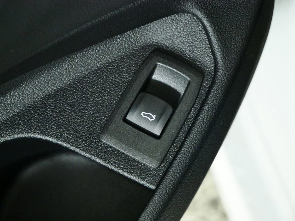 2026 BMW 4 Series 430i - Photo 33