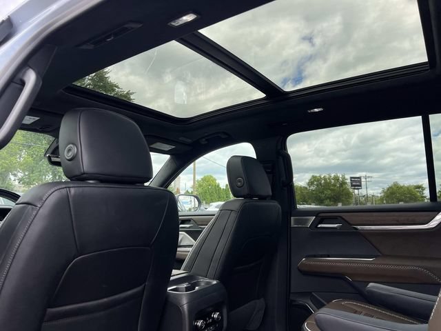 2026 GMC Acadia Denali Ultimate - Photo 13