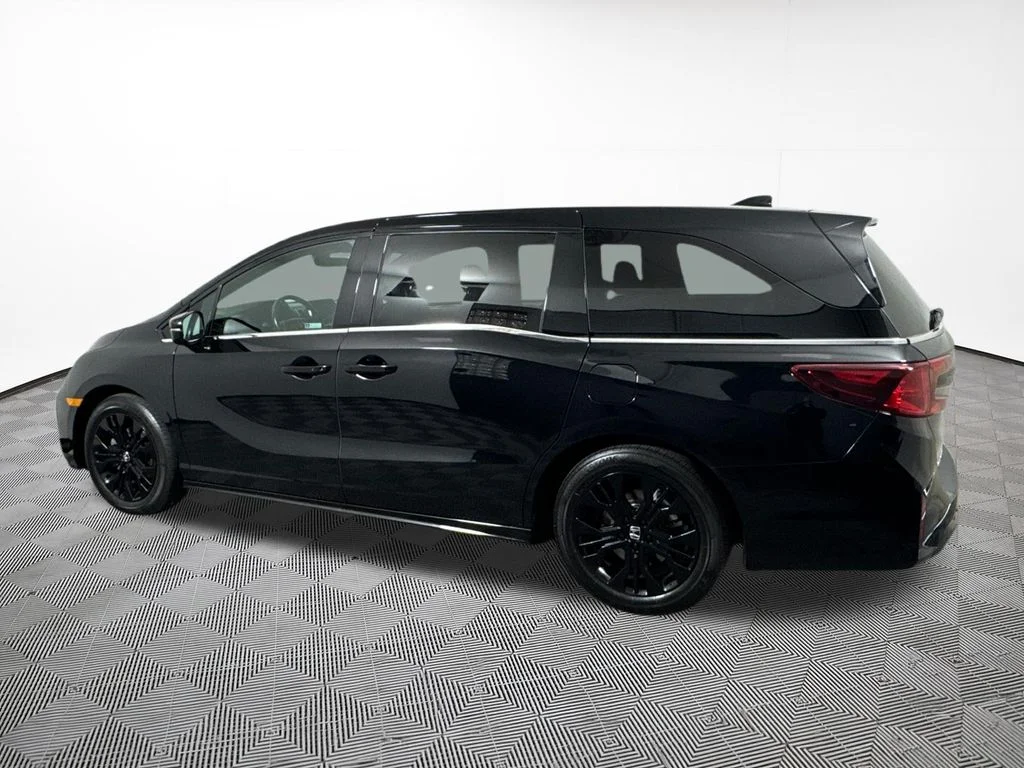 2025 Honda Odyssey Sport L - Photo 11
