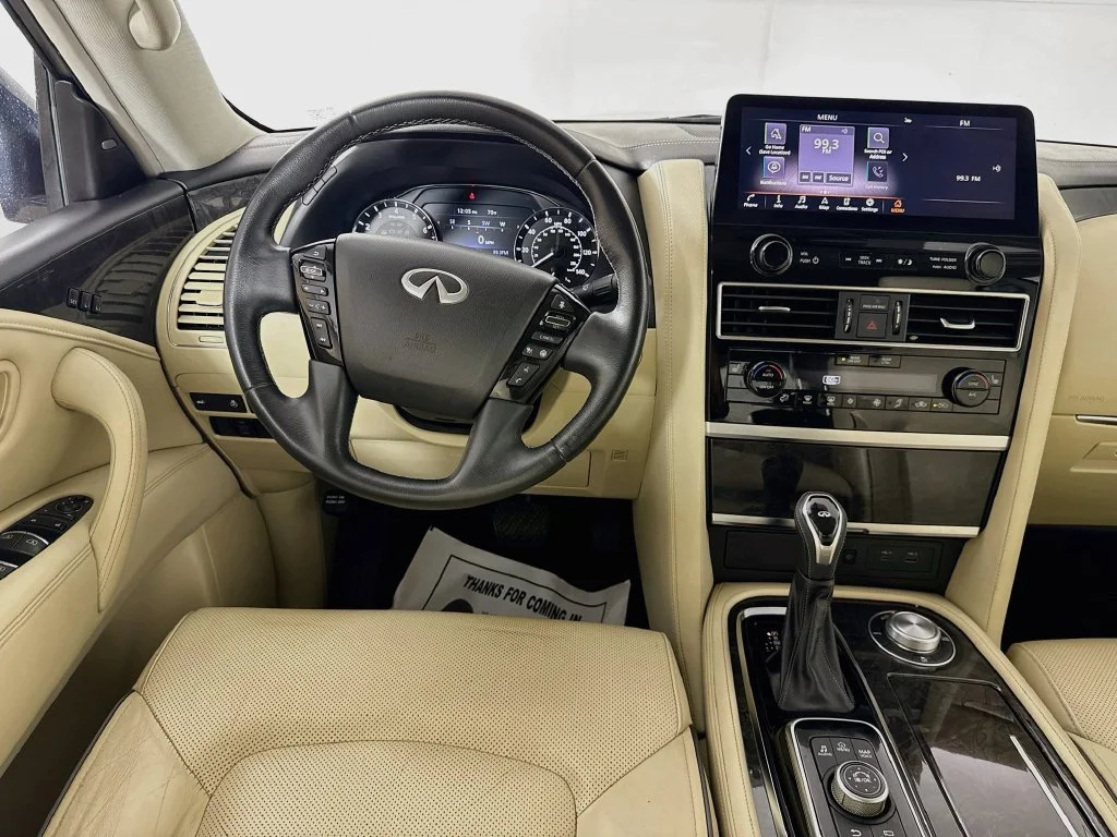 Certified Used 2022 Red INFINITI LUXE image 30