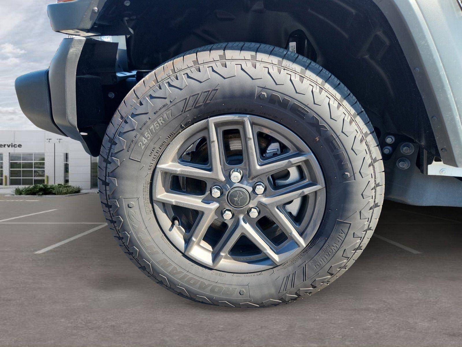New 2026 Bright White Clear-Coat Exterior Paint Jeep Sport S image 10
