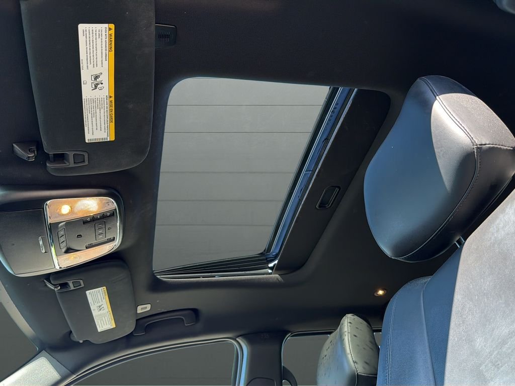 Used 2020 Black Jeep Altitude image 11