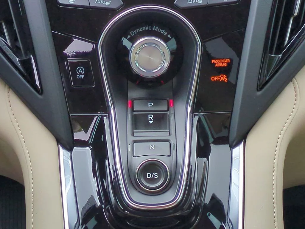 Used 2024  Acura Base image 19