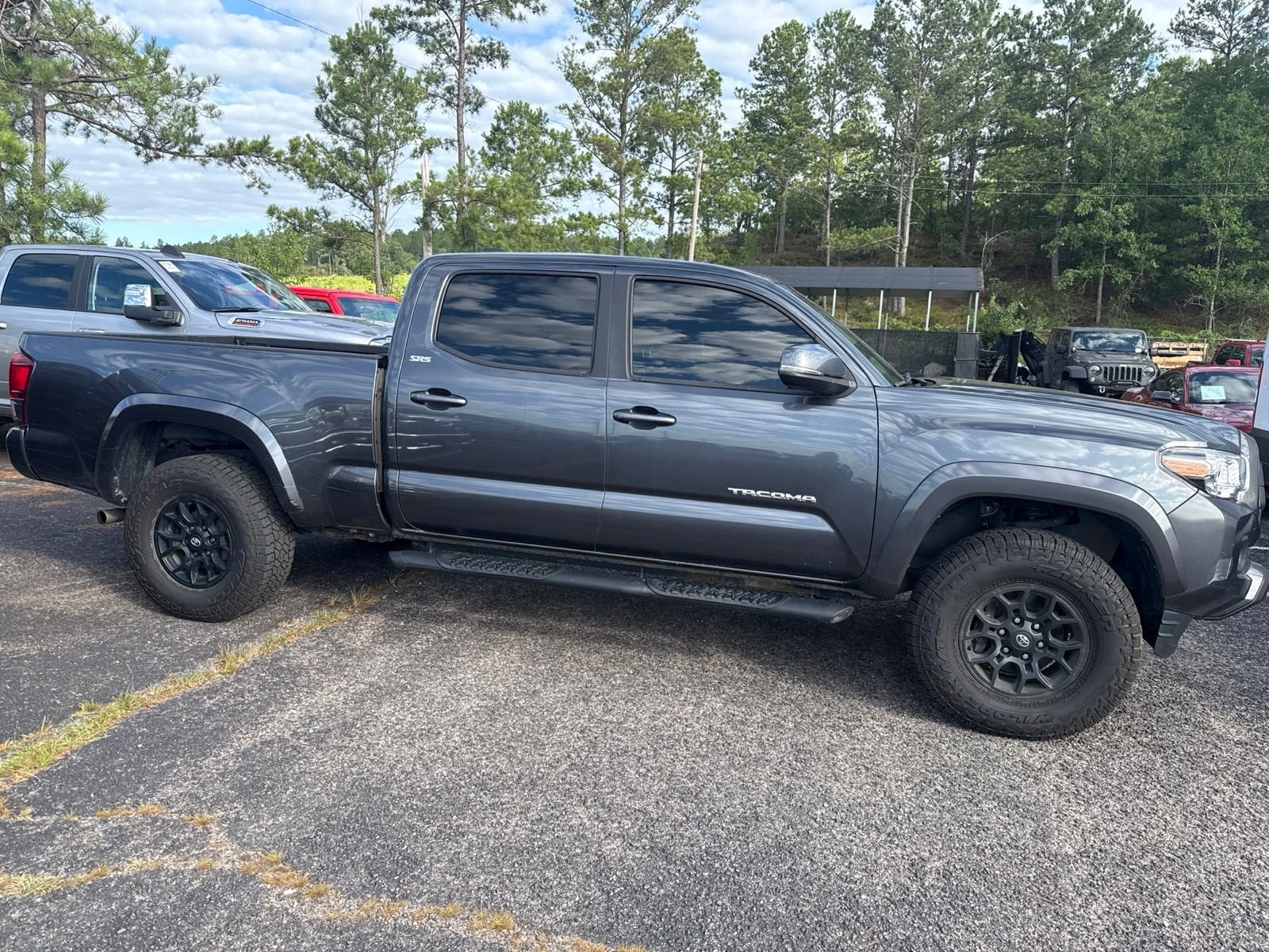 Used 2022 Gray Toyota SR5 image 8