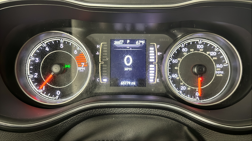 2020 Jeep Cherokee Latitude Plus - Photo 23