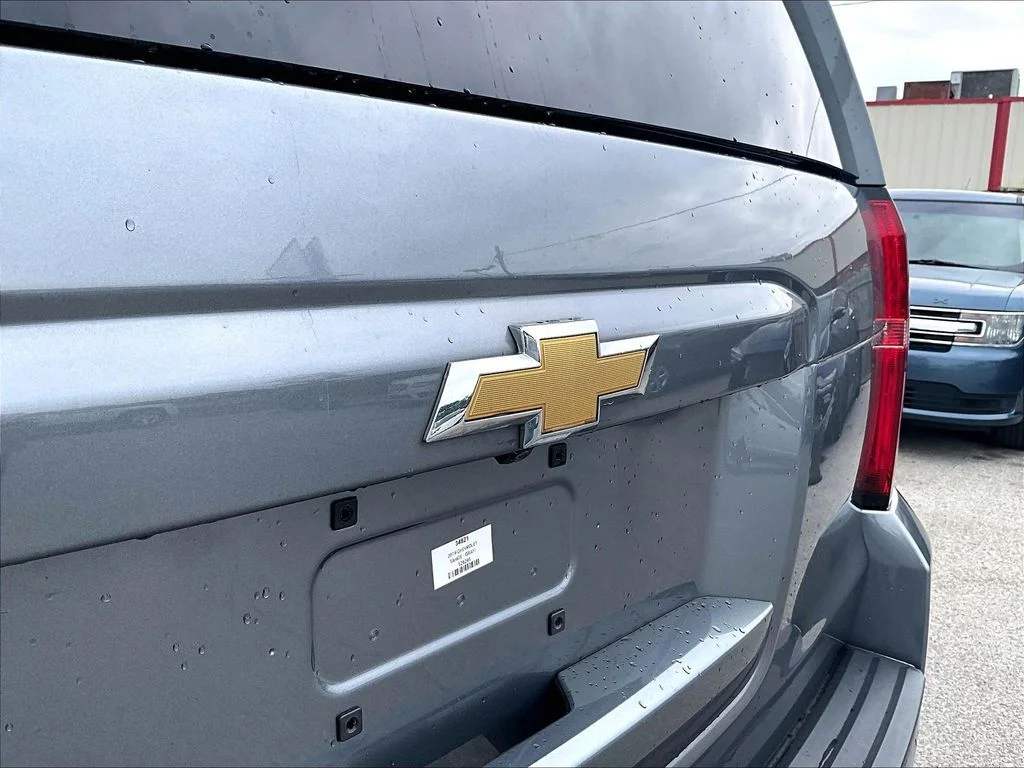 Used 2019 Gray Chevrolet LT image 8
