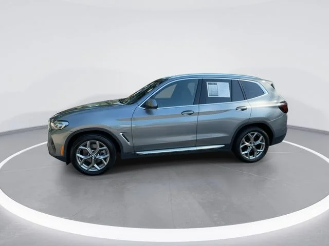 Used 2023 Gray BMW xDrive30i image 4