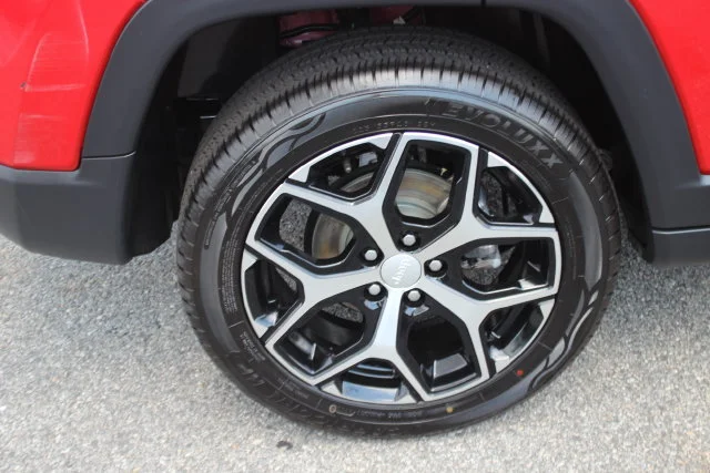 Used 2024 Red Jeep Latitude image 35