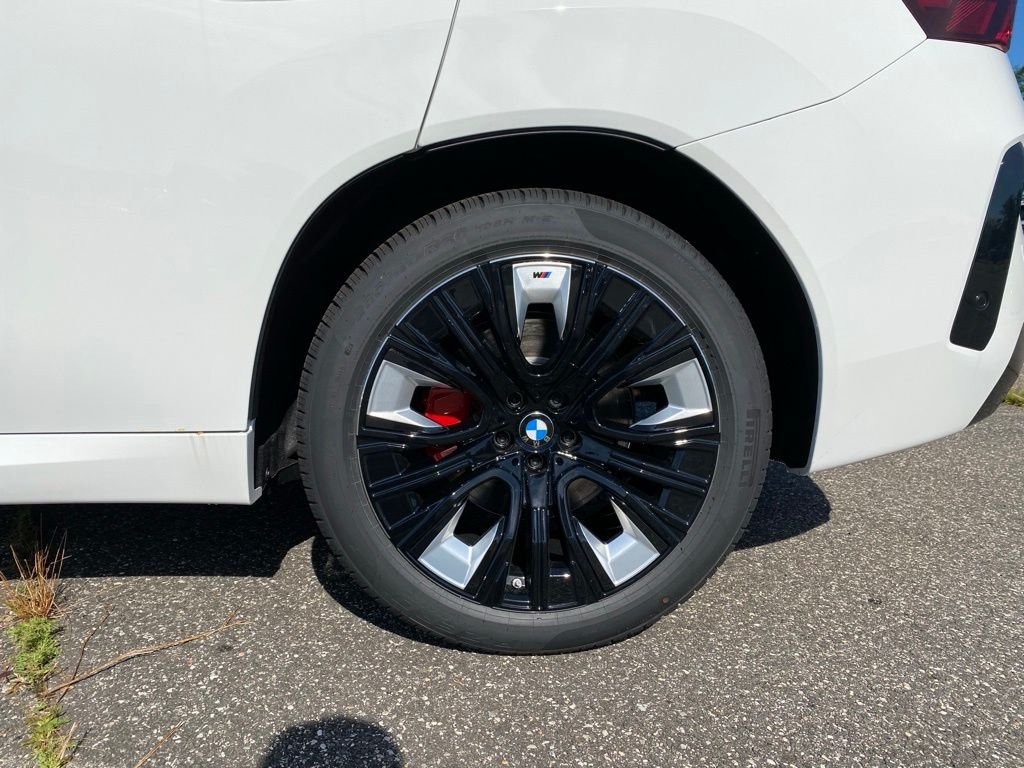 New 2026 Alpine White BMW M50 xDrive image 7