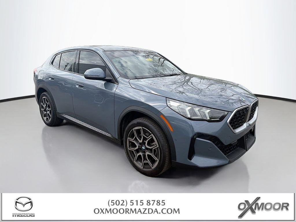 2025 BMW X2 xDrive28i's photo