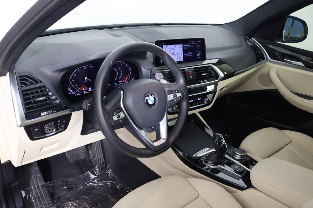 Used 2021 Alpine White BMW sDrive30i image 7
