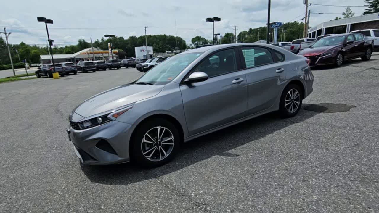 Used 2024 Steel Gray Kia LXS image 5