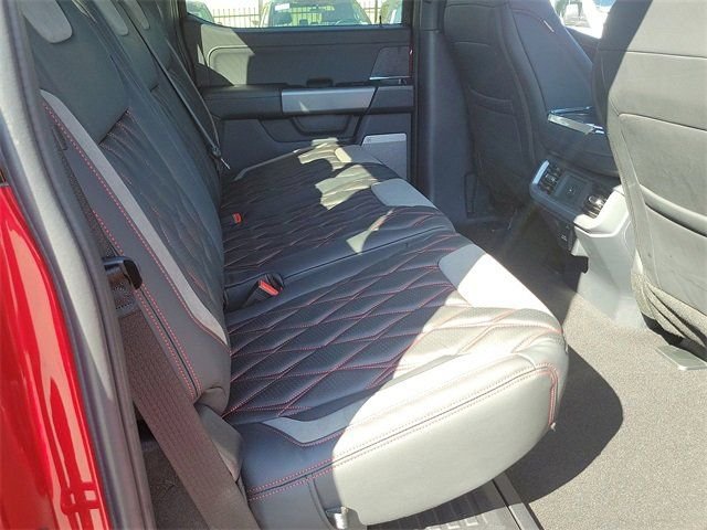 New 2025 Rapid Red Metallic Tinted Clearcoat Ford XLT image 19