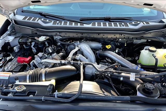 New 2026 Avalanche Ford XLT image 10