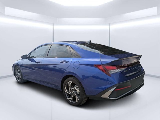 Used 2025 Blue Hyundai SEL Sport image 5
