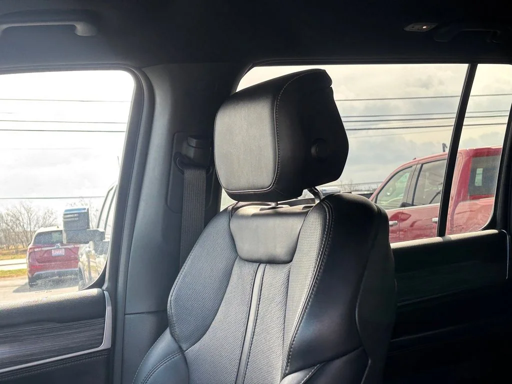 Used 2024 Black Jeep Series II image 12