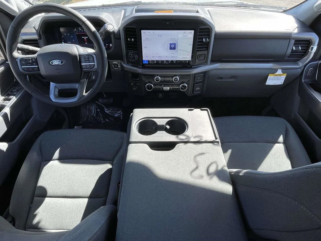 New 2026 Oxford White Ford XLT image 11