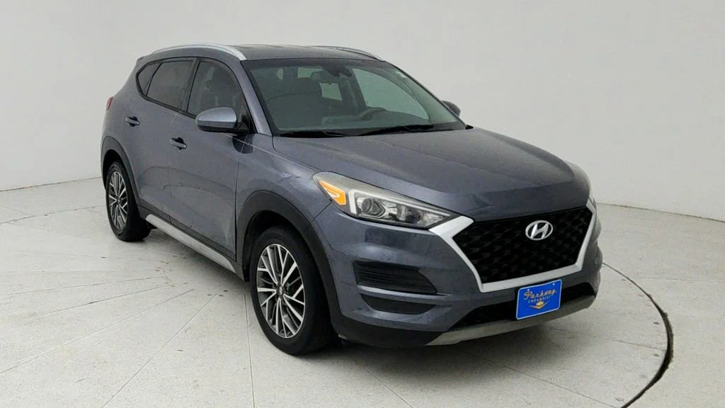 Used 2019 Gray Hyundai SEL image 1