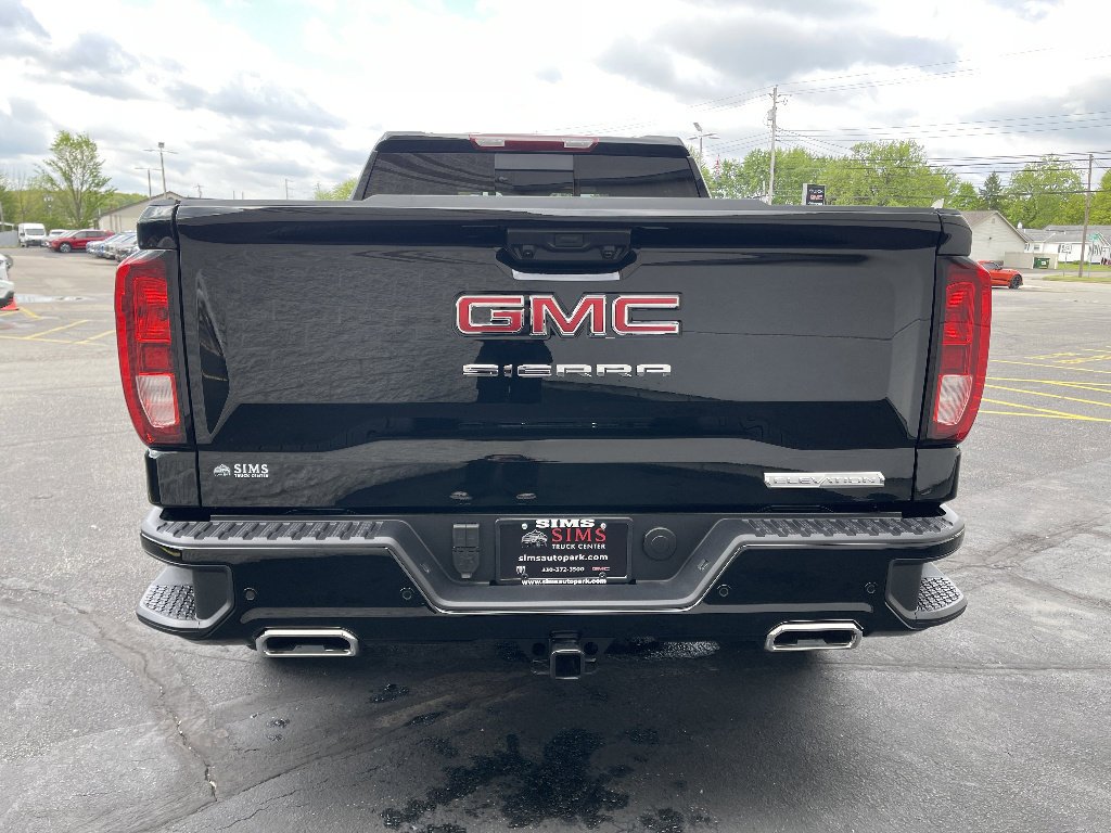 New 2026 Onyx Black GMC Elevation image 8