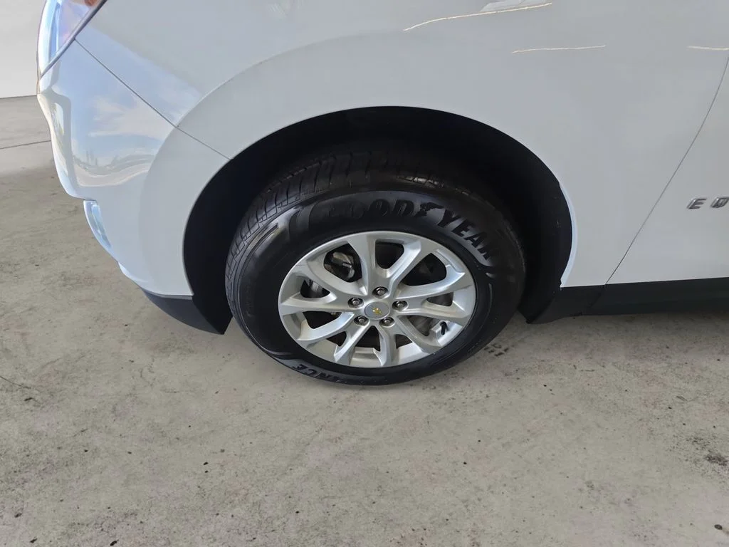 Used 2019 White Chevrolet LT image 9