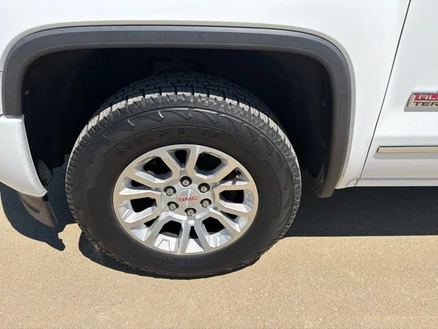 Used 2015 White GMC SLE image 8