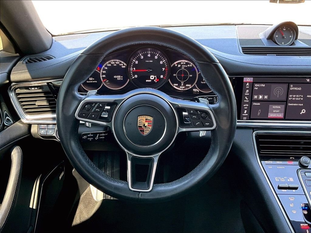 Used 2020 White Porsche  image 13