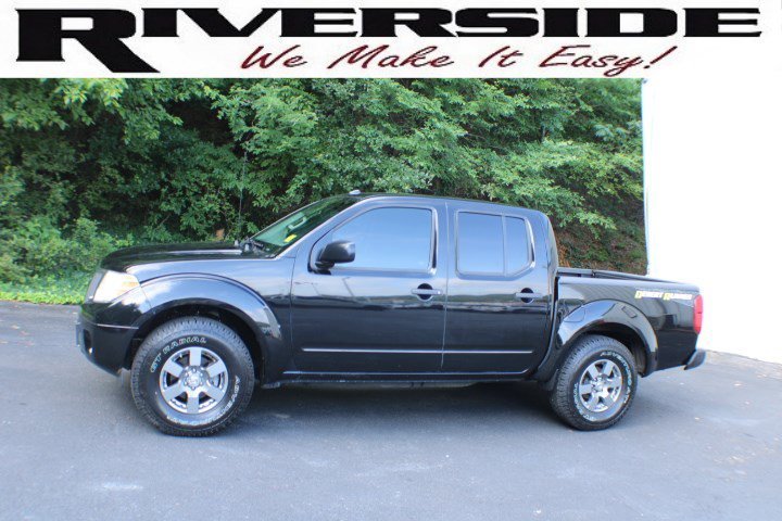Used 2013 Super Black Nissan Desert Runner image 4