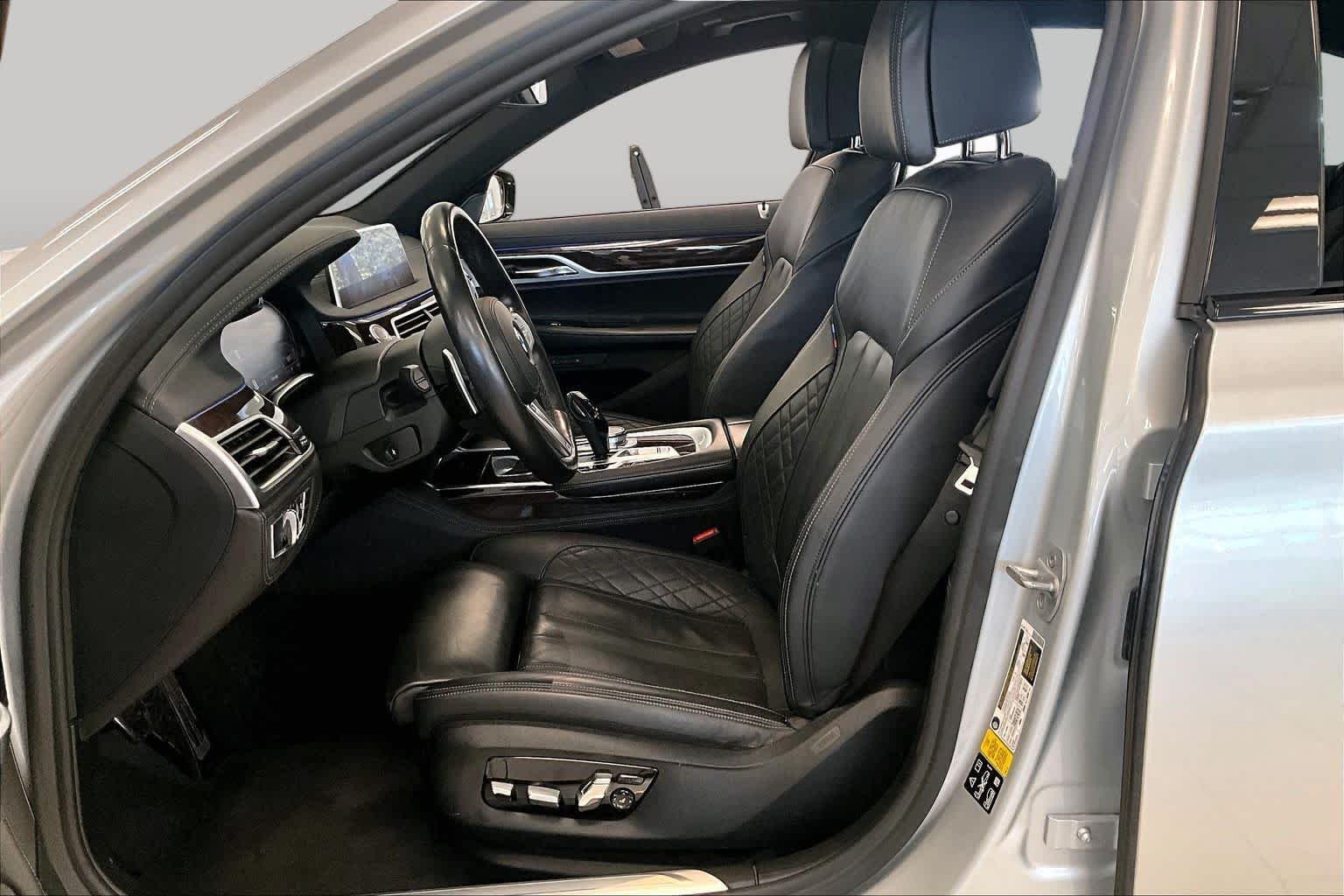 Used 2020 Glacier Silver Metallic BMW 750i xDrive image 7