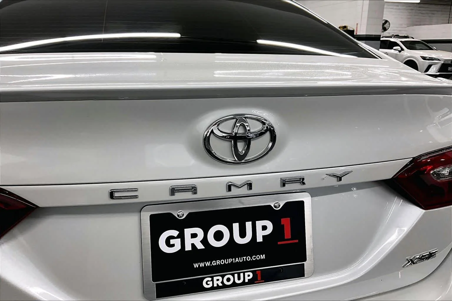 Used 2020 Wind Chill Pearl Toyota XSE image 30