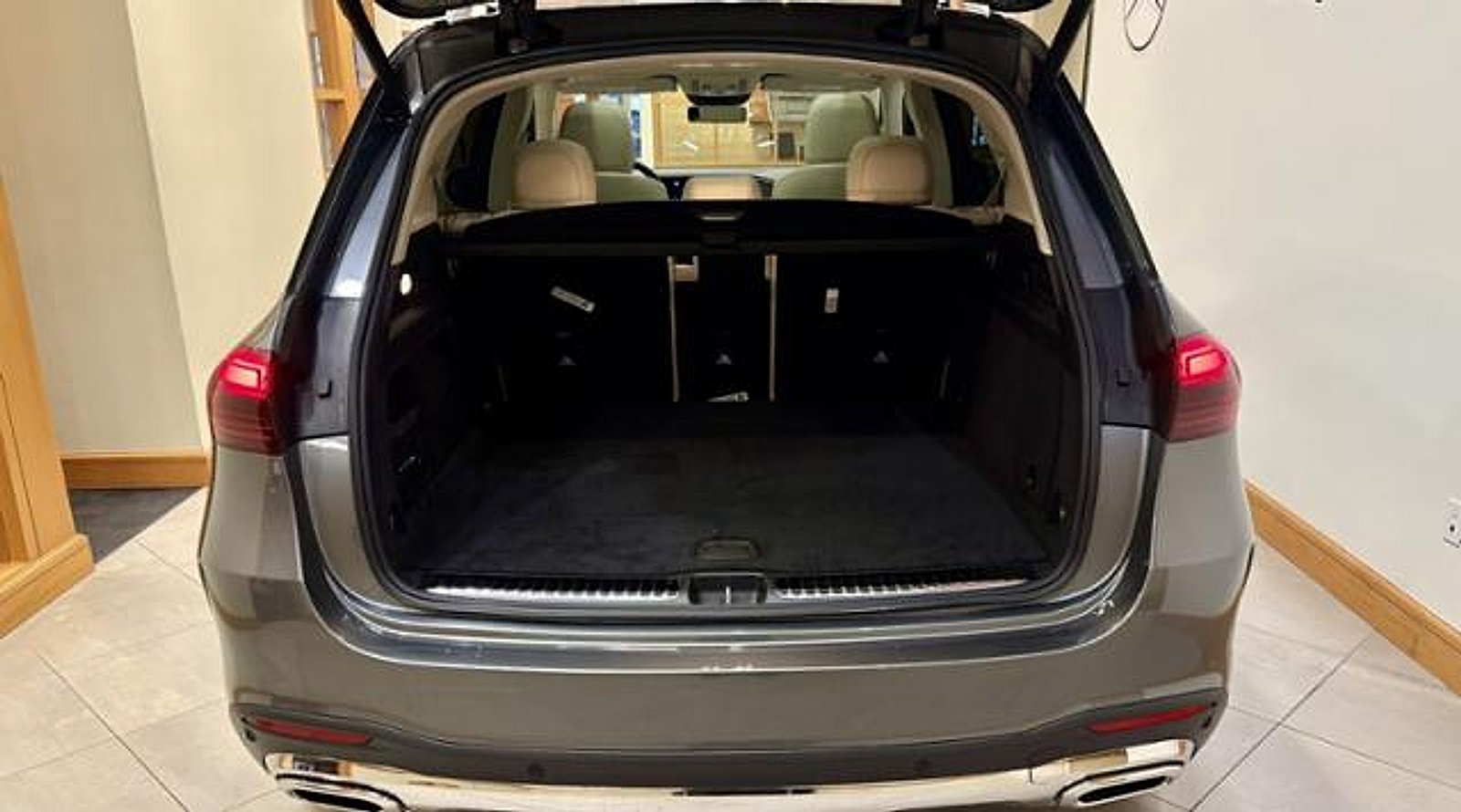 New 2026 Selenite Grey Metallic Mercedes-Benz  image 51