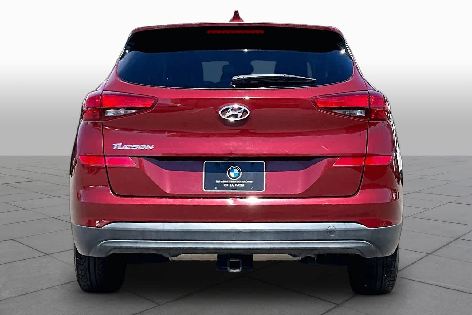 Used 2019 Gemstone Red Hyundai SE image 4